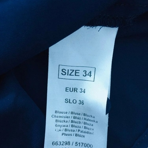 Blouse w/ collar detail in black & blue - Picture 3 of 4